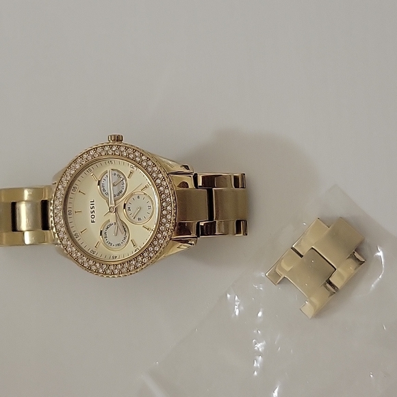 Womens Watch - Picture 5 of 5